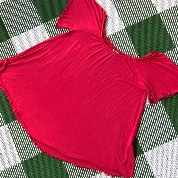 Piko 1998 Bamboo top. Pinkish/Red short sleeve for Go Red For Women month - Picture 1 of 6